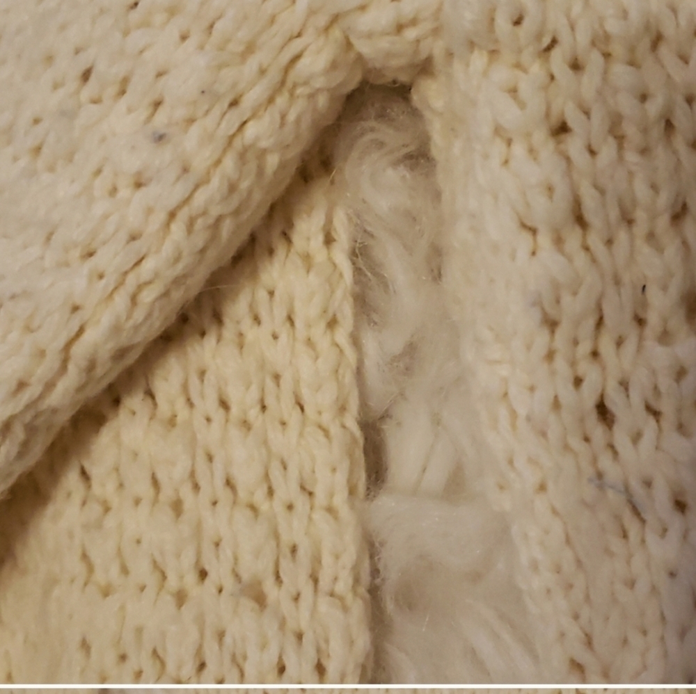 Old Navy Angora Wool Rabbit Cream Sweater Hoodie Textured Tight Knit Comfy Rare - Picture 9 of 16